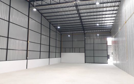 MTK016 โกดังให้เช่า/โรงงานให้เช่า  ขนาด 250 – 300 ตร.ม. ลำลูกกาคลอง 4 หลังบิ๊กซีลำลูกกาคลองสี่ ใกล้วงแหวนรอบนอก อ.ลำลูกกา จ.ปทุมธานี