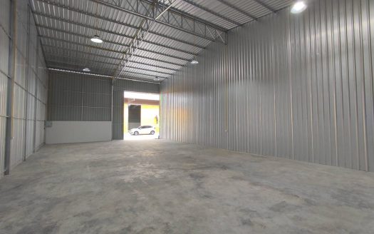 MTK024 โกดังให้เช่า / คลังสินค้าให้เช่าลำลูกกา 4 คลองสี่ ต.ลาดสวาย อ.ลำลูกกา จ.ปทุมธานี เดินทางสะดวกใกล้มอเตอร์เวย์