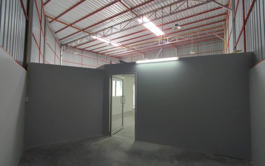 MTK022 โกดังเดี่ยวให้เช่าชัยพฤกษ์-ราชพฤกษ์ ซอยบางพลับ 2 ขนาด 250 ตร.ม. มีที่จอดรถ มีออฟฟิศ+แอร์ ติดริมน้ำ อ.ปากเกร็ด จ.นนทบุรี